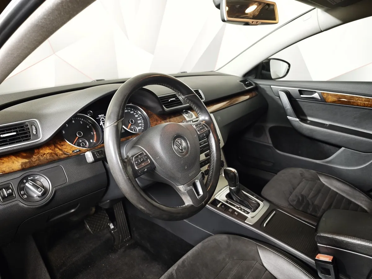 Volkswagen Passat 1.8 TSI DSG (152 л.с.) Коричневый в АВИЛОН. Слайд №18