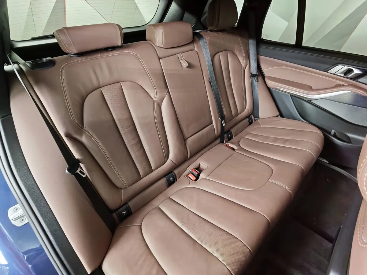 BMW X5 xDrive30d Steptronic (249 л.с.) Синий в АВИЛОН. Слайд №12