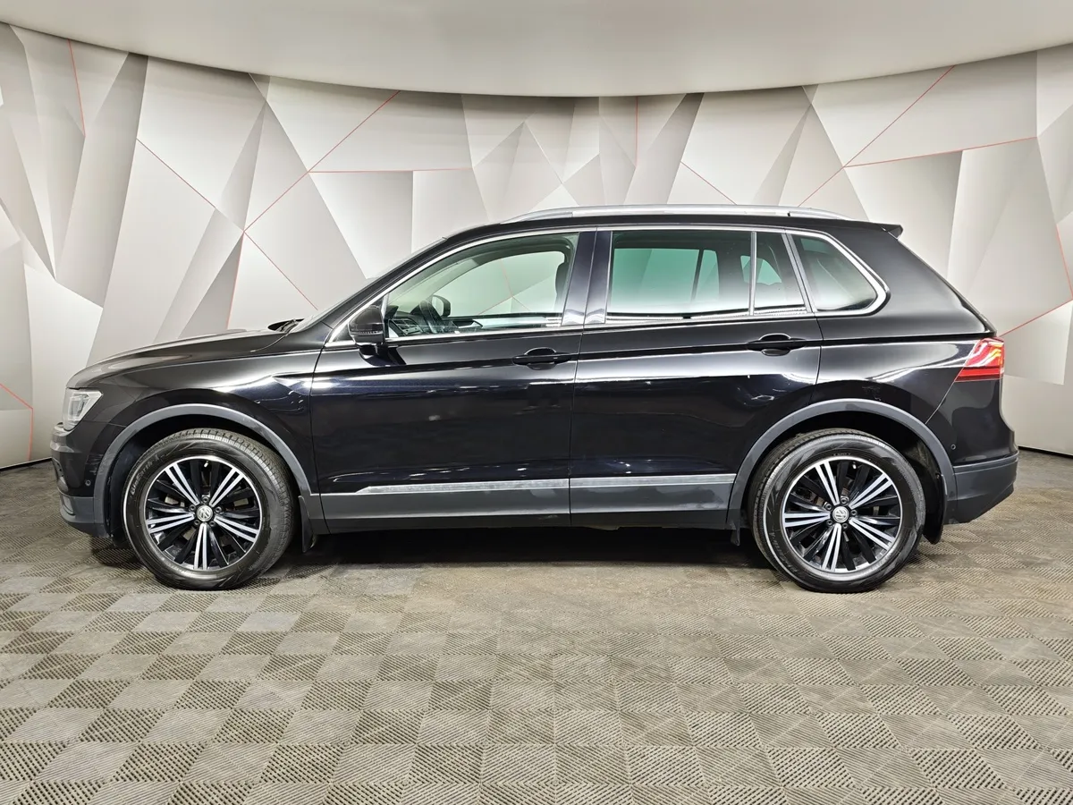Volkswagen Tiguan 2.0 TSI 4Motion AT (200 л.с.) Sport & Style Черный в АВИЛОН. Слайд №5