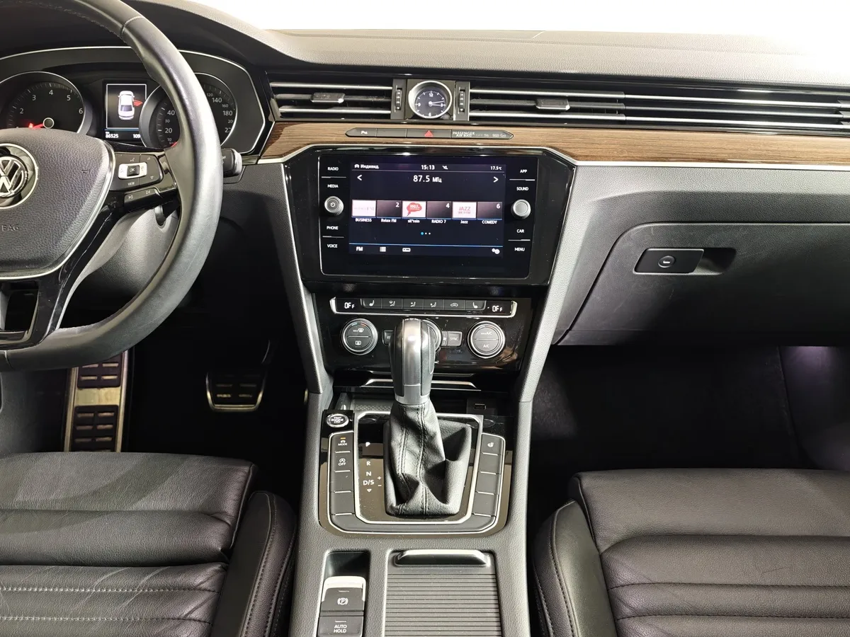 Volkswagen Passat 1.4 TSI BlueMotion DSG (150 л.с.) Trendline Серый в АВИЛОН. Слайд №14