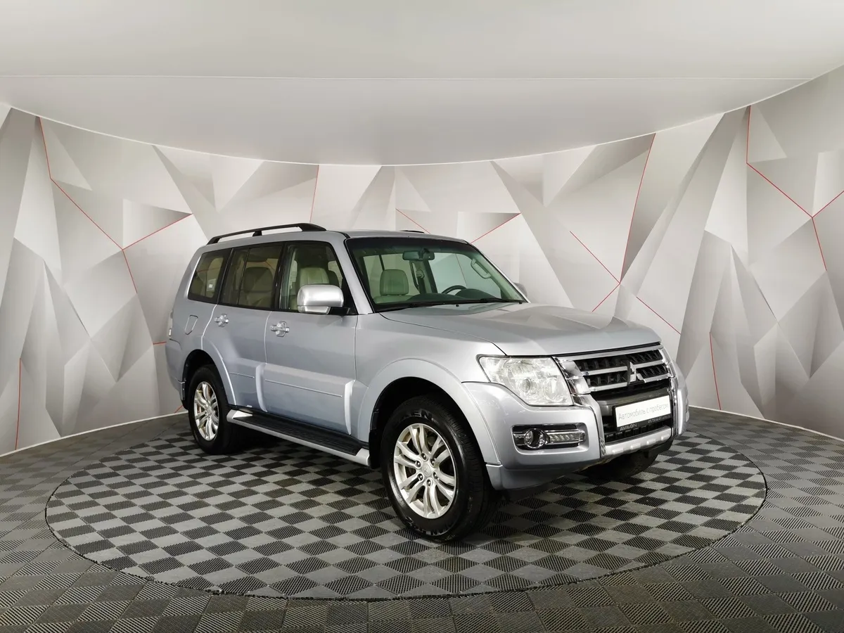 Mitsubishi Pajero 3.8 AT (250 л.с.) Серый в АВИЛОН. Слайд №3