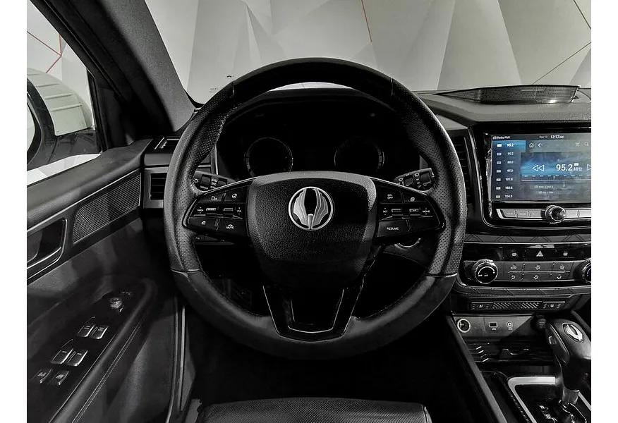 SsangYong Rexton 2.2 AT AWD (181 л.с.) Белый в АВИЛОН. Слайд №19