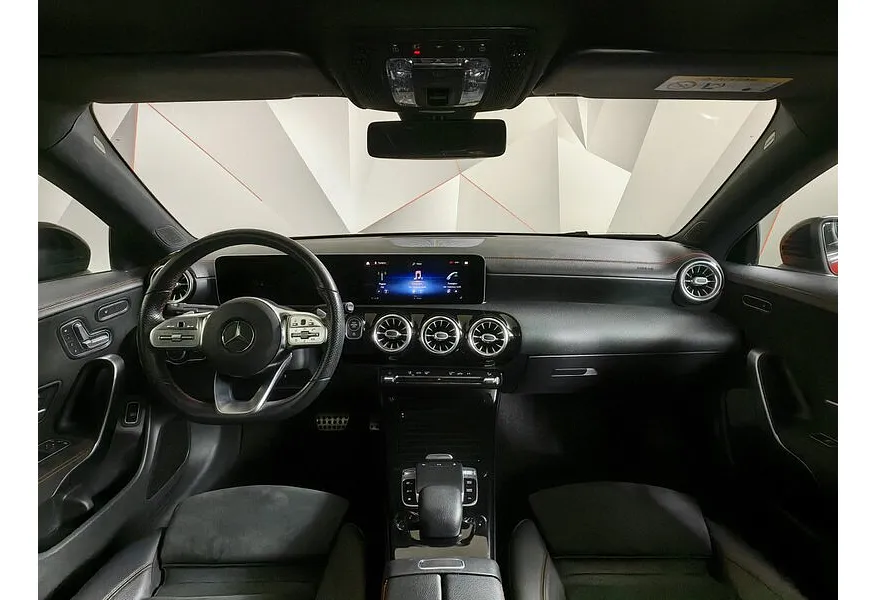 Mercedes-Benz CLA 200 7G-DCT (150 л.с.) Sport Красный в АВИЛОН. Слайд №14