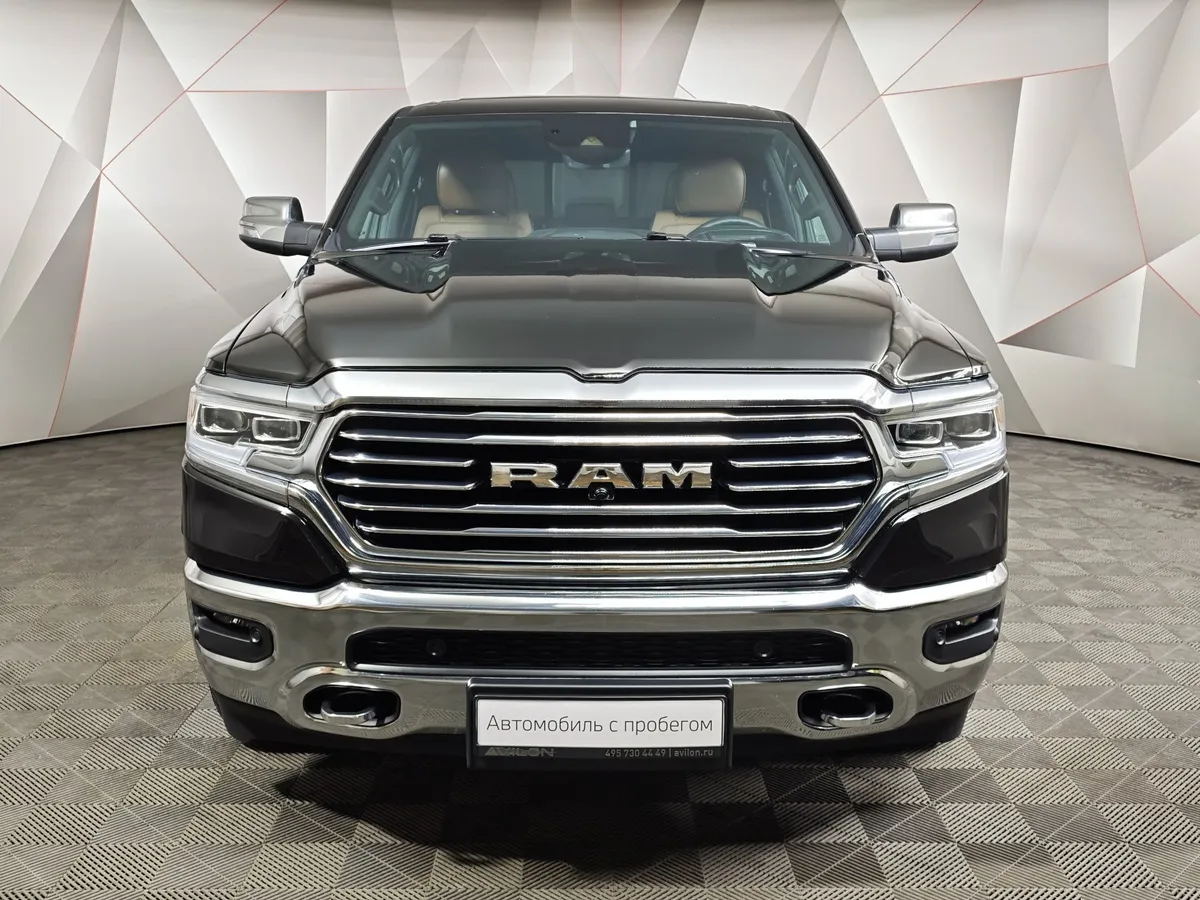 RAM 1500 5.7 AT 4x4 6'4" box (400 л.с.) Черный в АВИЛОН. Слайд №7