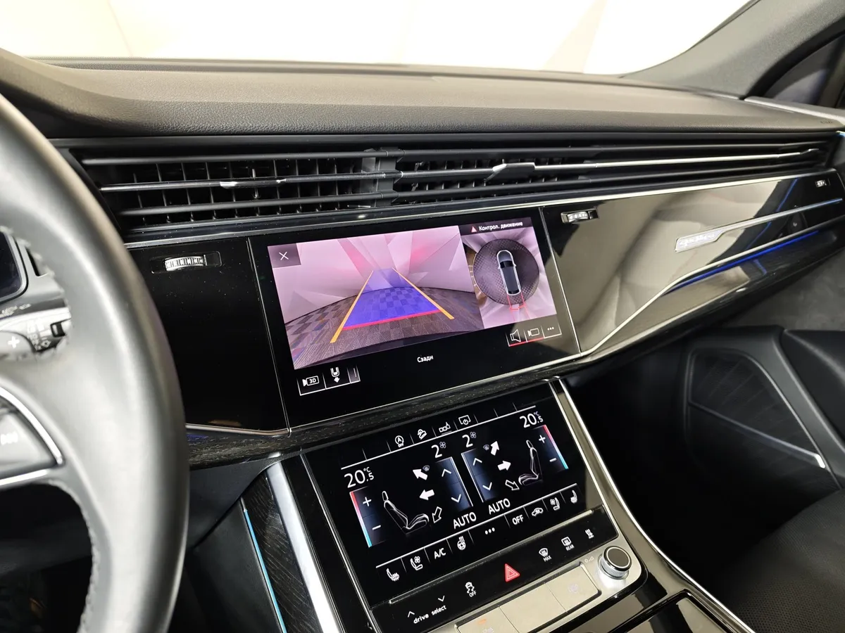 Audi Q8 55 TFSI Tiptronic quattro (340 л.с.) Черный в АВИЛОН. Слайд №21