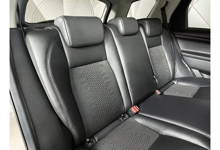 Land Rover Discovery Sport 2.0 TD4 AT AWD (150 л.с.) S Серый в АВИЛОН. Слайд №10