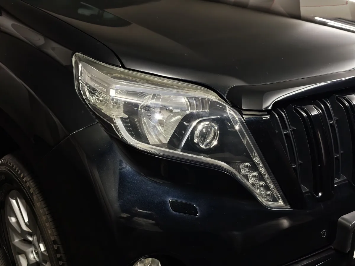 Toyota Land Cruiser Prado 4.0 AT 4WD (282 л.с.) Черный в АВИЛОН. Слайд №10