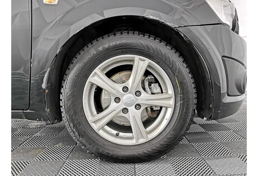 Chevrolet Aveo 1.6 AT (115 л.с.) Черный в АВИЛОН. Слайд №9