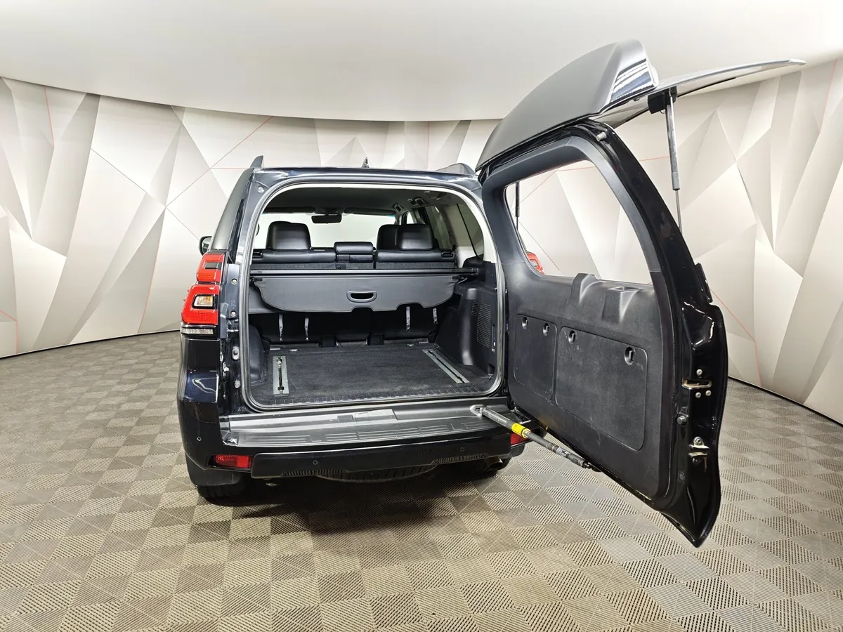 Toyota Land Cruiser Prado 4.0 AT AWD (249 л.с.) Черный в АВИЛОН. Слайд №12