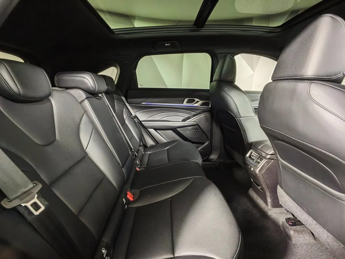 Haval F7 2.0T AWD 7DCT (190 л.с.) Tech Plus Черный в АВИЛОН. Слайд №16