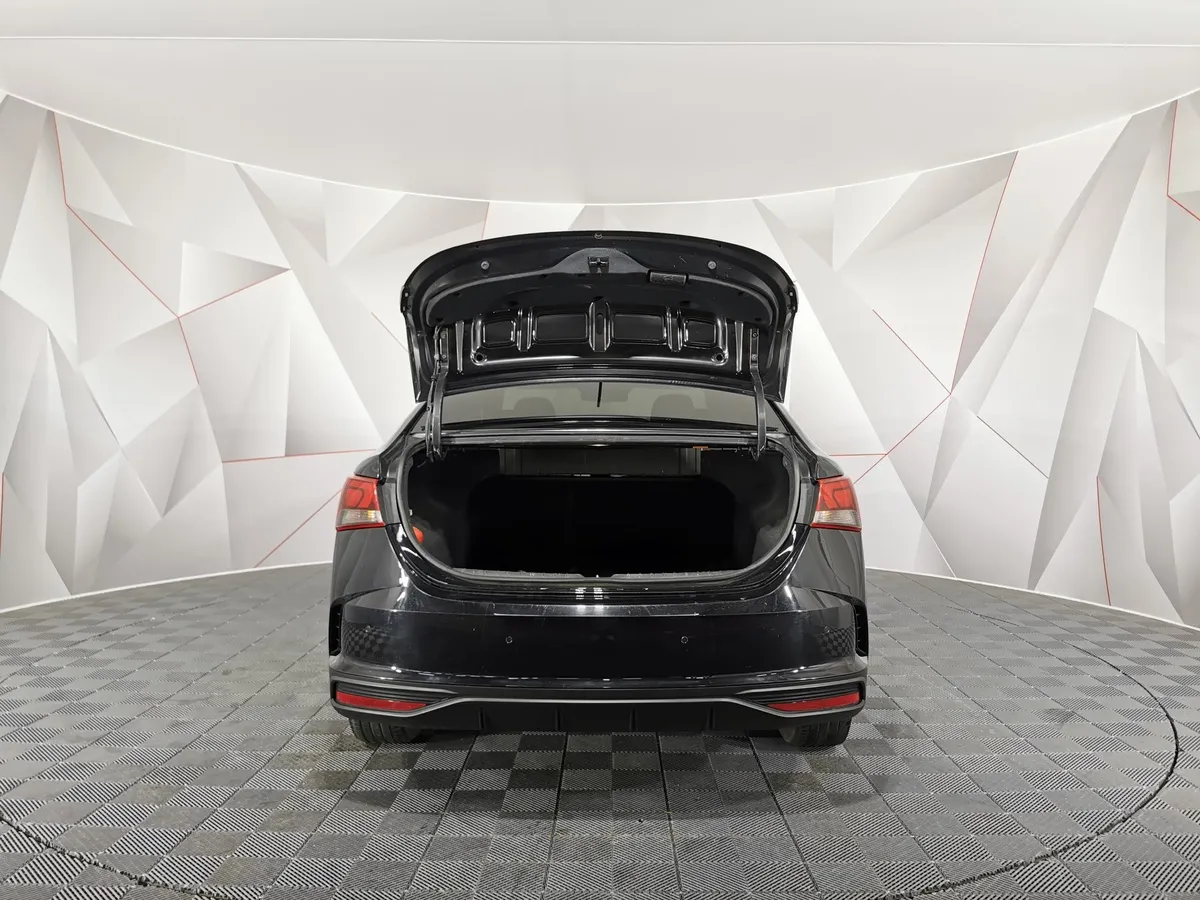 Hyundai Solaris 1.6 AT (123 л.с.) Comfort + Light Черный в АВИЛОН. Слайд №11
