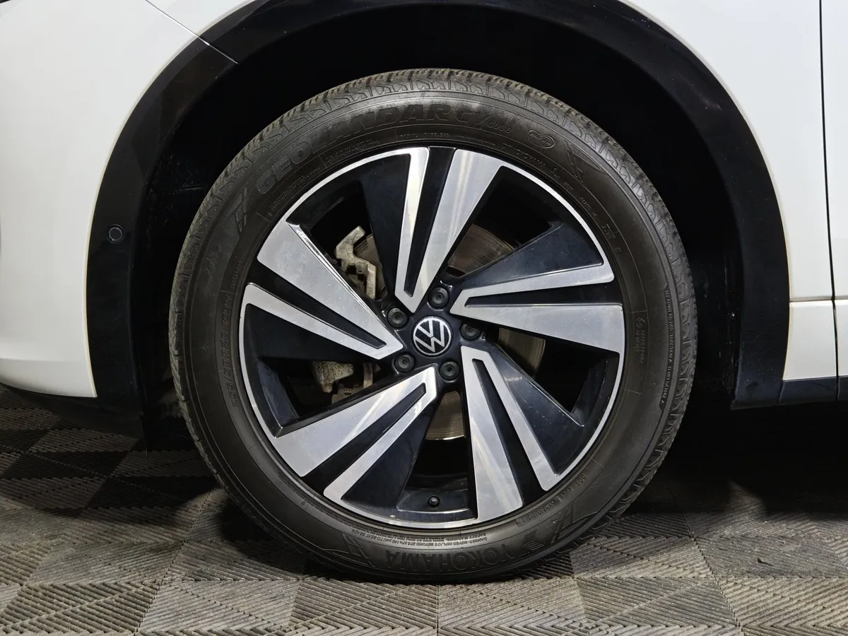 Volkswagen Tavendor 2.0TSI DSG 4WD (220 л.с.) R-Line Cruise Edition Белый в АВИЛОН. Слайд №9