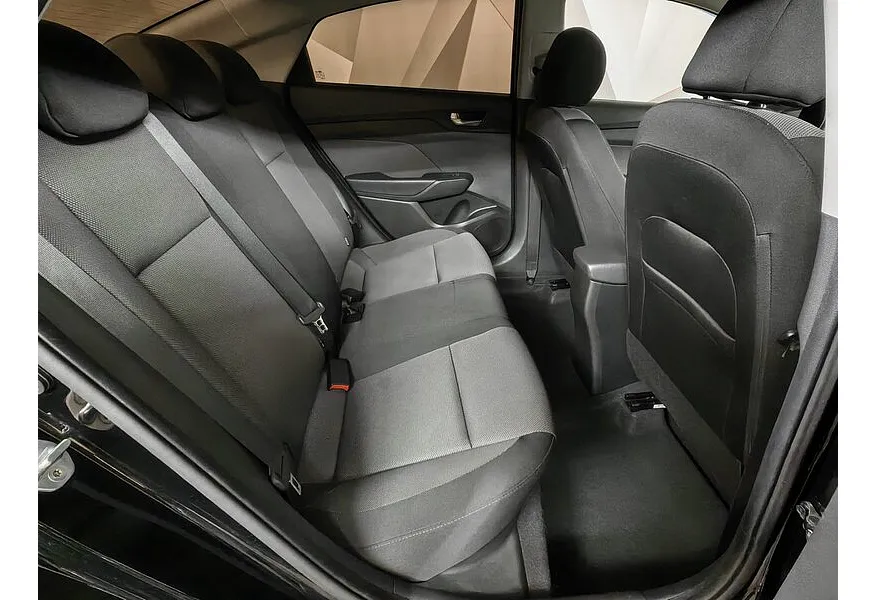 Hyundai Solaris 1.6 AT (123 л.с.) Elegance Черный в АВИЛОН. Слайд №16