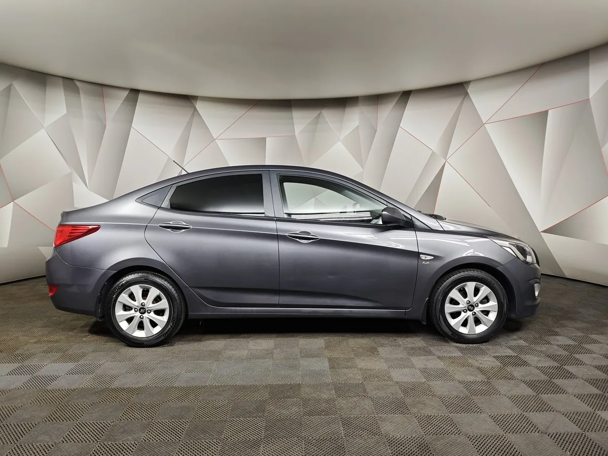 Hyundai Solaris 1.6 MT (123 л.с.) Comfort Серый в АВИЛОН. Слайд №6