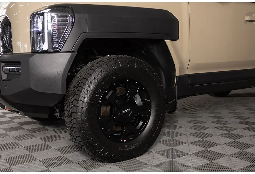 Kia Tasman 2.5T AT 4WD (281 л.с.) X-Pro Бежевый в АВИЛОН. Слайд №9