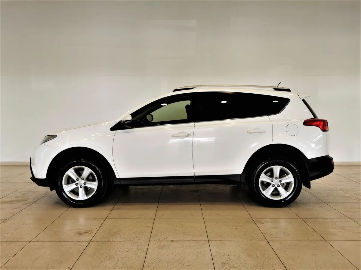 Toyota RAV4 2.2 D AT 4WD (150 л.с.) Комфорт Белый в АВИЛОН. Слайд №5