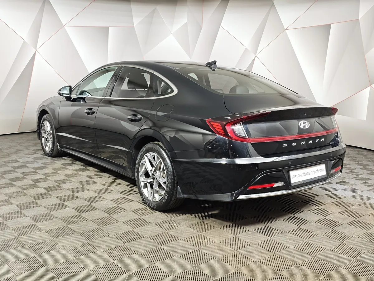 Hyundai Sonata 2.0 MPI (150 л.с.) Style Черный в АВИЛОН. Слайд №4