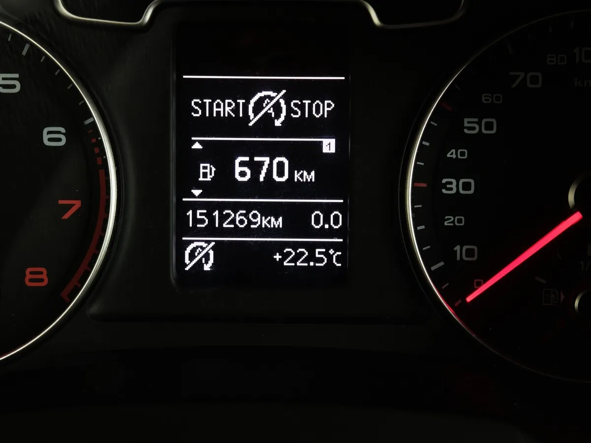 Audi Q3 2.0 TFSI quattro S tronic (170 л.с.) Серый в АВИЛОН. Слайд №18