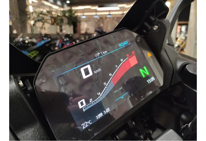 BMW Motorrad R 1300 RS 1300 см³ (145 л.с.) (145) 1300 Синий в АВИЛОН. Слайд №6