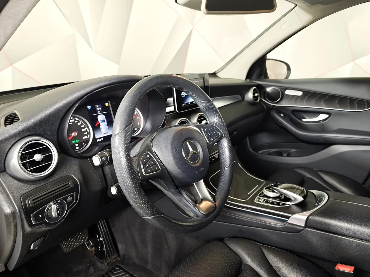 Mercedes-Benz GLC 250 9G-TRONIC 4MATIC (211 л.с.) Premium Белый в АВИЛОН. Слайд №19