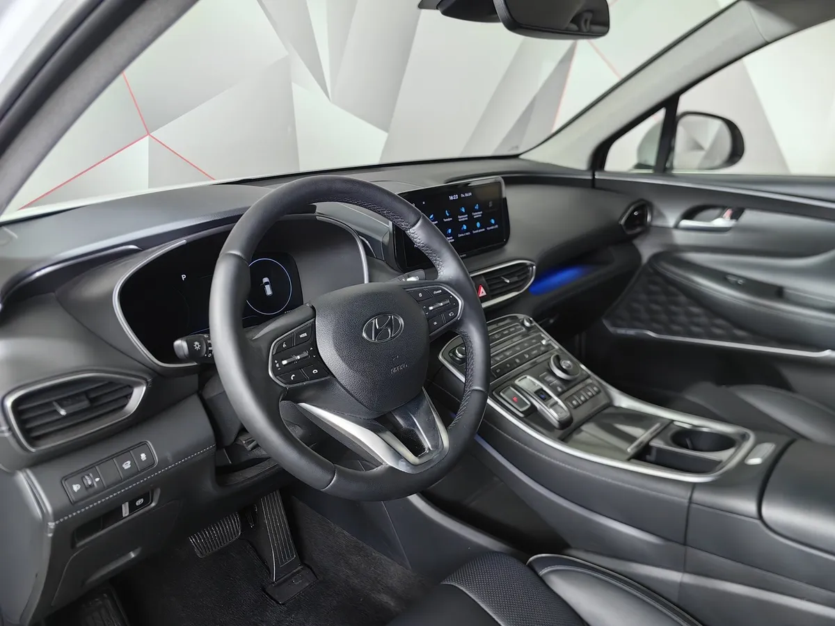 Hyundai Santa Fe 2.5 AWD 6AT (180 л.с.) Prestige Белый в АВИЛОН. Слайд №17 Hyundai Santa Fe 2.5 AWD 6AT (180 л.с.) Prestige Белый в АВИЛОН. Слайд №17