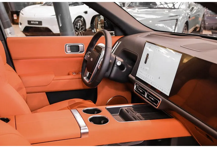 Li Auto L9 1.5 AT 4WD (449 л.с.) Ultra Серый в АВИЛОН. Слайд №9