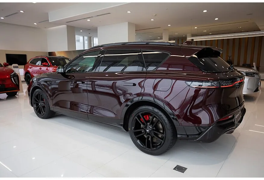 Voyah Free EVR 1.5 AT AWD (510 л.с.) Sport + Красный в АВИЛОН. Слайд №3