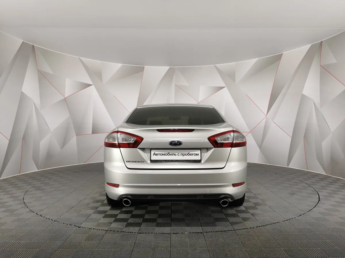 Ford Mondeo 2.0 EcoBoost PowerShift (200 л.с.) Titanium Black Серебристый в АВИЛОН. Слайд №8