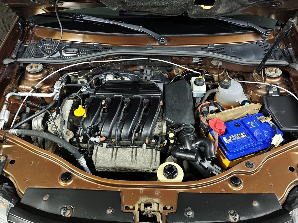 Renault Duster 2.0 MT 4x4 (143 л.с.) Коричневый в АВИЛОН. Слайд №10