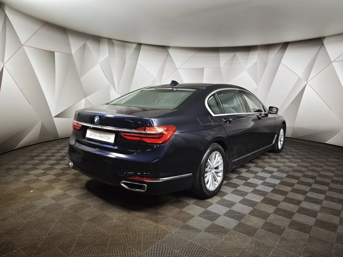 BMW 7 серия 730Ld xDrive AT (249 л.с.) Синий в АВИЛОН. Слайд №2