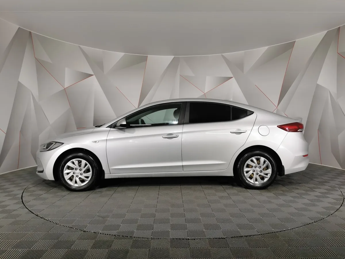 Hyundai Elantra 1.6 AT (128 л.с.) Aсtive (CA4) Серебристый в АВИЛОН. Слайд №5