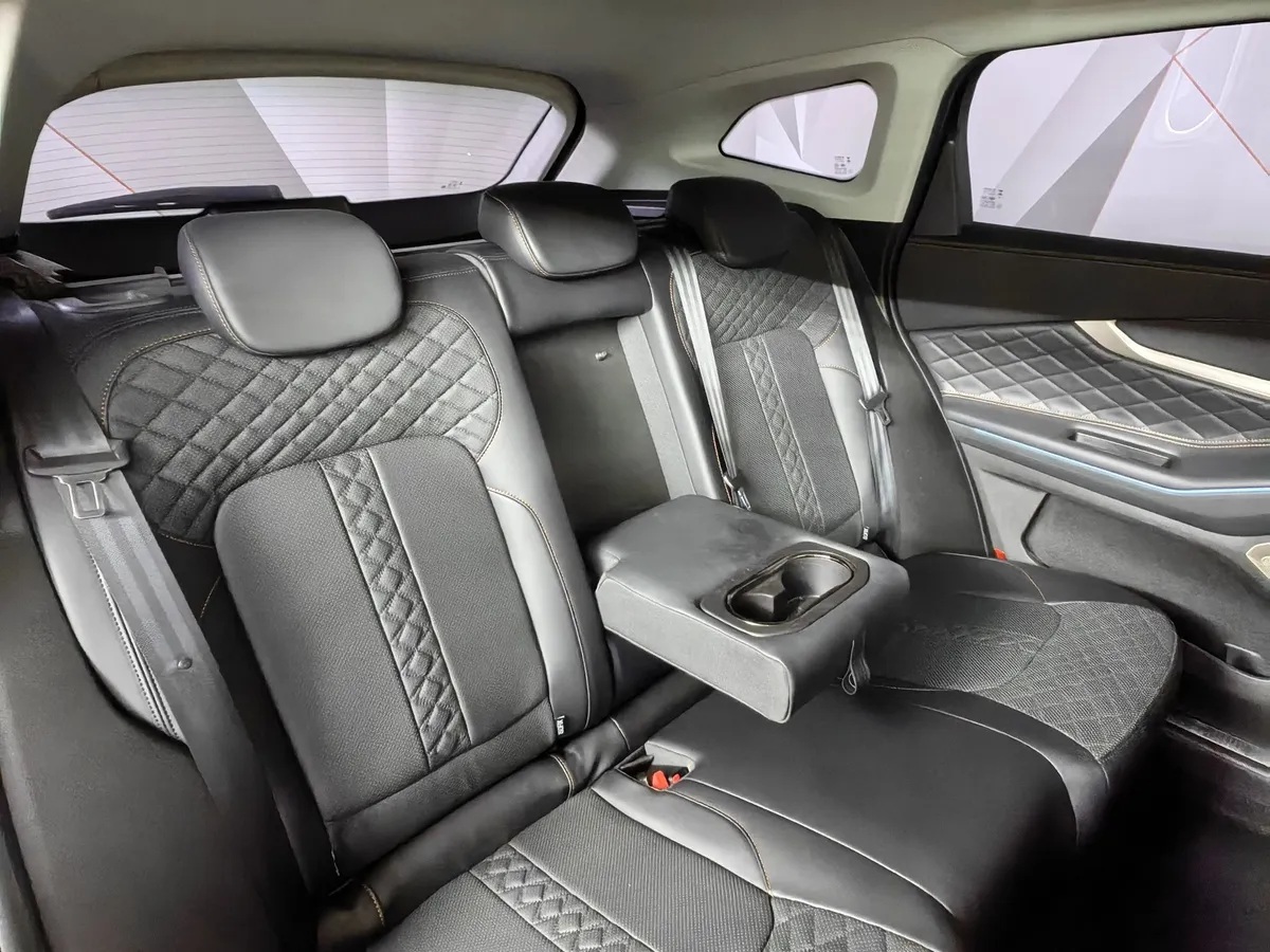 EXEED TXL 1.6 TGDI DCT7 AWD (186 л.с.) Черный в АВИЛОН. Слайд №17