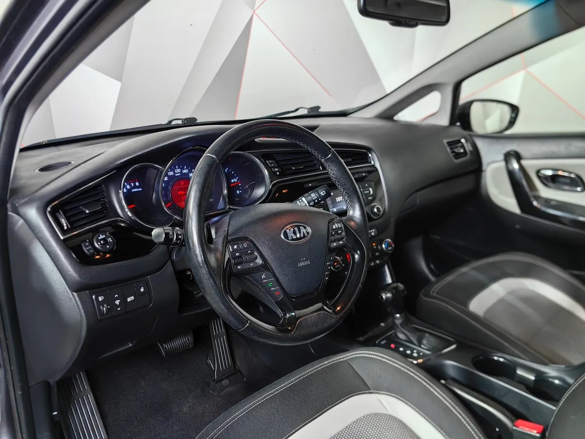 Kia Ceed 1.6 DCT (135 л.с.) Prestige Серый в АВИЛОН. Слайд №19