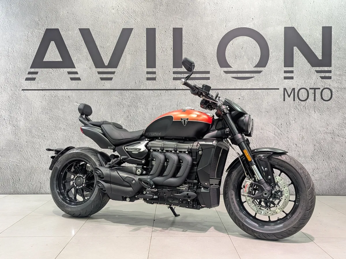 Triumph Rocket 3 2458 см³ (167 л.с.) (167) 2458 Оранжевый в АВИЛОН. Слайд №3