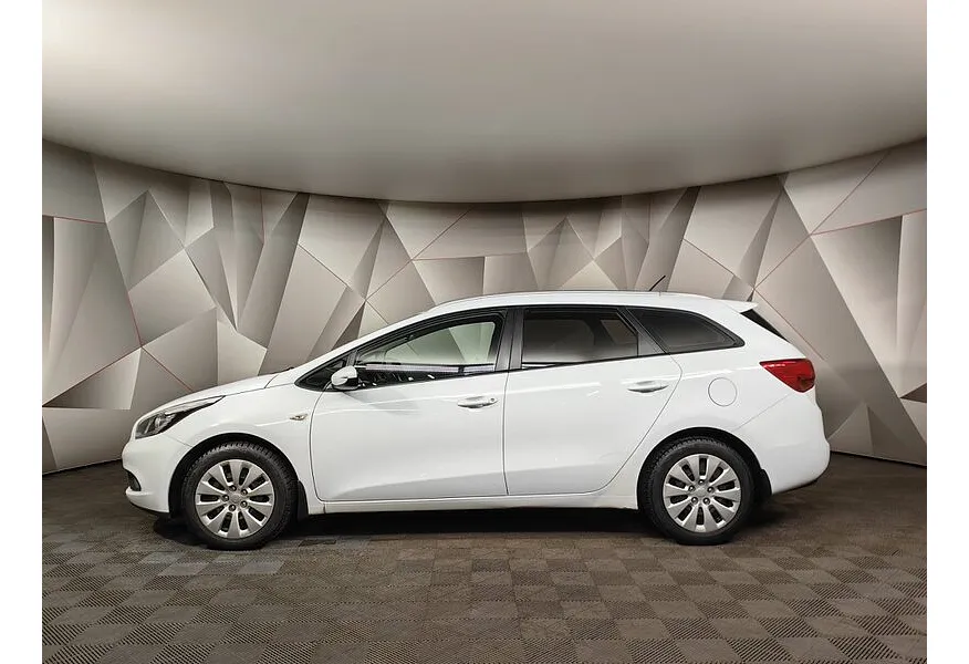 Kia Ceed 1.6 MT (129 л.с.) Comfort Белый в АВИЛОН. Слайд №5