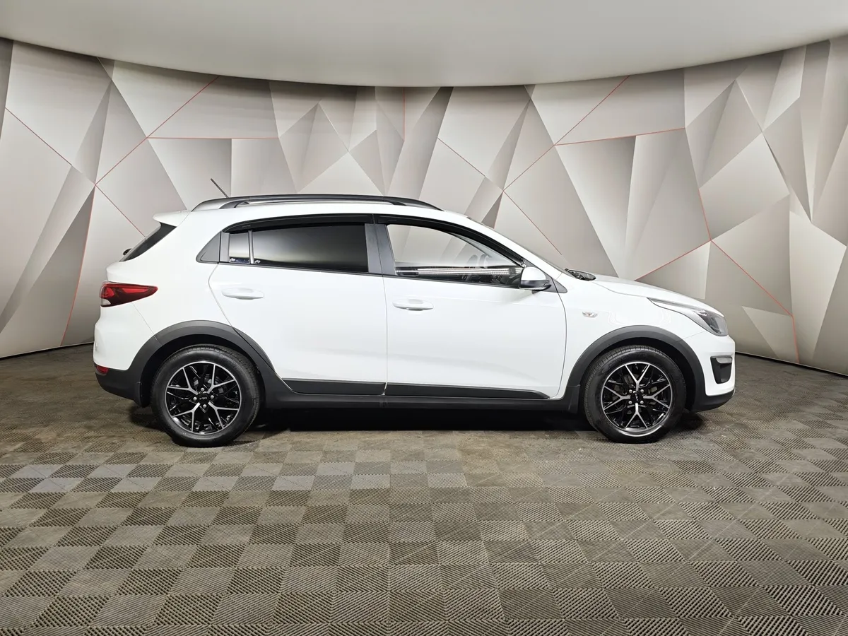 Kia Rio X-Line 1.6 AT (123 л.с.) Luxe Белый в АВИЛОН. Слайд №6