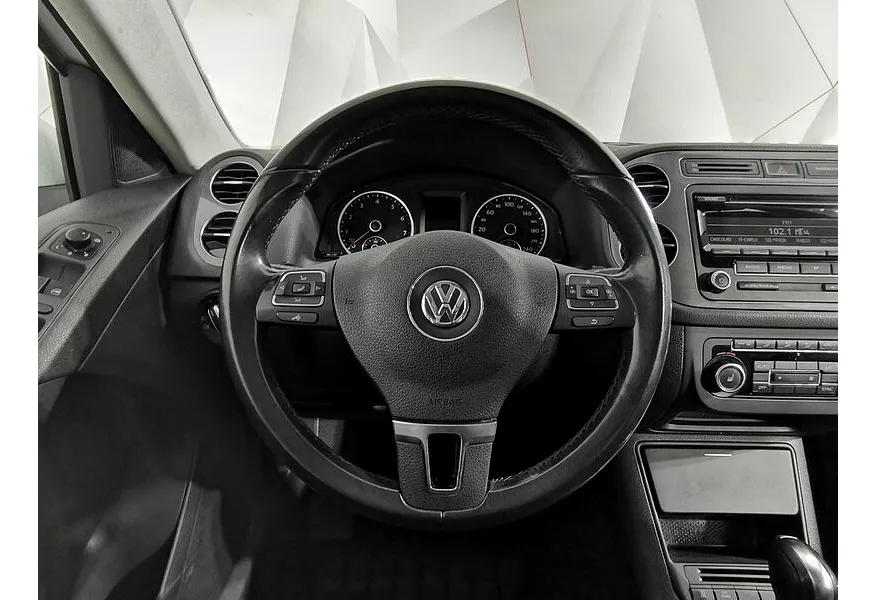 Volkswagen Tiguan 2.0 TSI 4Motion AT (170 л.с.) Track & Field Белый в АВИЛОН. Слайд №20