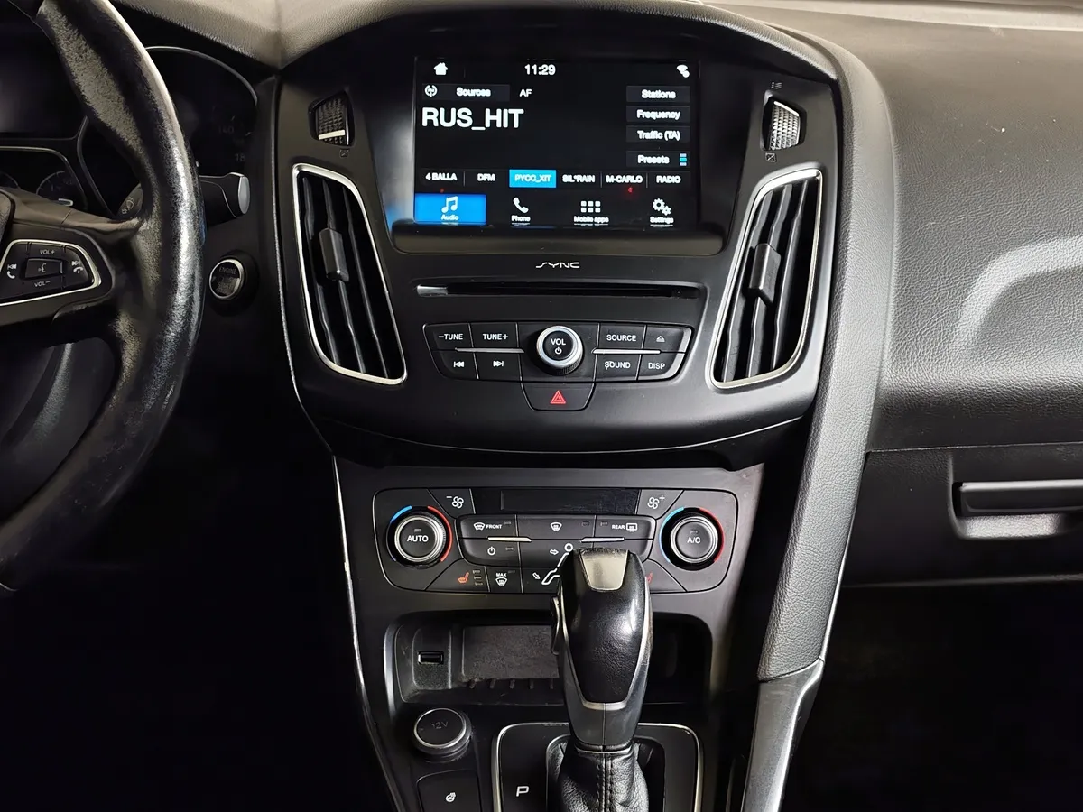Ford Focus 1.5 EcoBoost AT (150 л.с.) Titanium Черный в АВИЛОН. Слайд №15