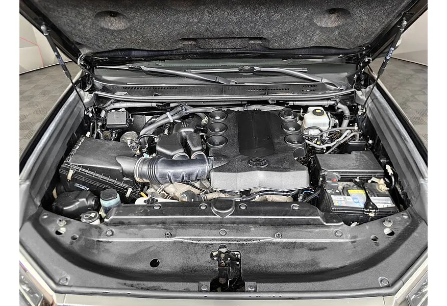 Toyota Land Cruiser Prado 4.0 AT AWD (249 л.с.) Черный в АВИЛОН. Слайд №11