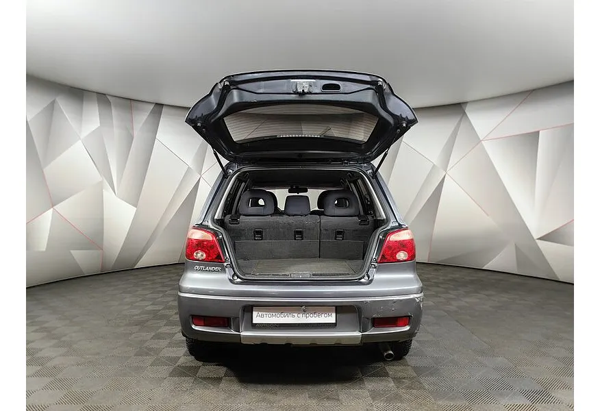 Mitsubishi Outlander 2.0 CVT (146 л.с.) Серый в АВИЛОН. Слайд №10