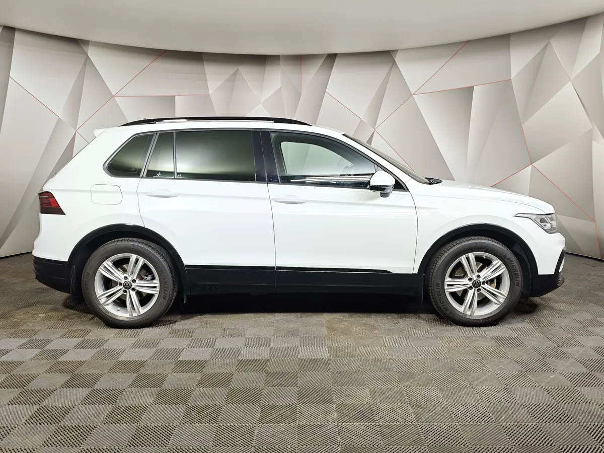 Volkswagen Tiguan 1.4 TSI BlueMotion DSG (150 л.с.) Белый в АВИЛОН. Слайд №6