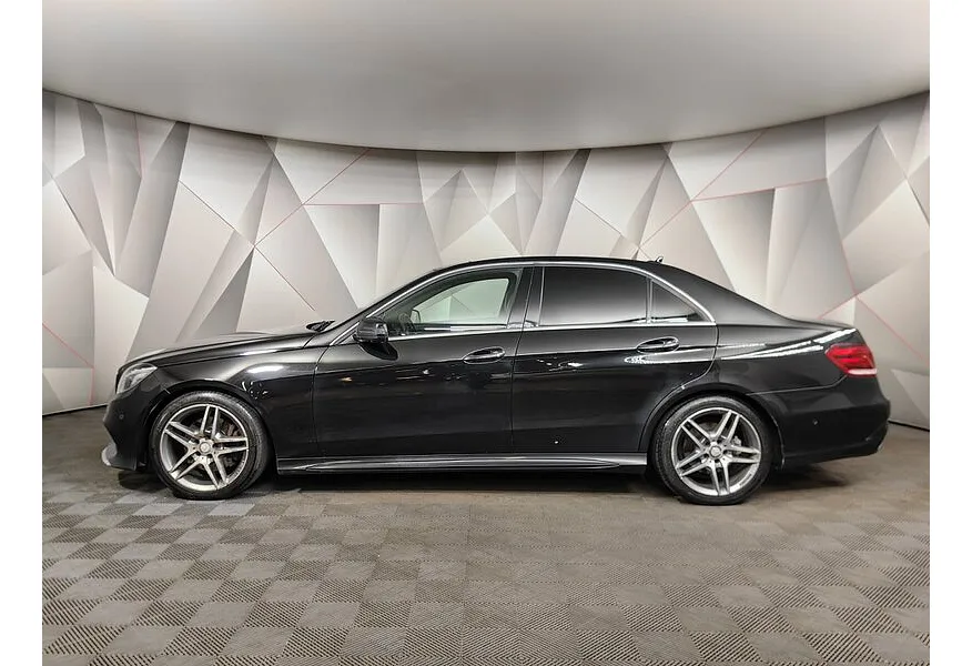 Mercedes-Benz E-Класс E 300 7G-Tronic Plus 4Matic (249 л.с.) Черный в АВИЛОН. Слайд №3