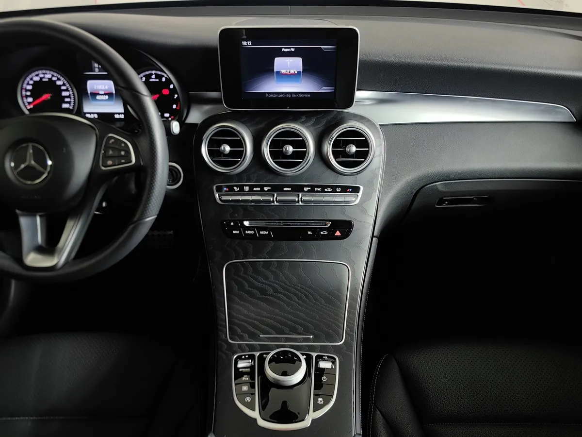 Mercedes-Benz GLC 250 9G-TRONIC 4MATIC (211 л.с.) Premium Серебристый в АВИЛОН. Слайд №15 Mercedes-Benz GLC 250 9G-TRONIC 4MATIC (211 л.с.) Premium Серебристый в АВИЛОН. Слайд №15