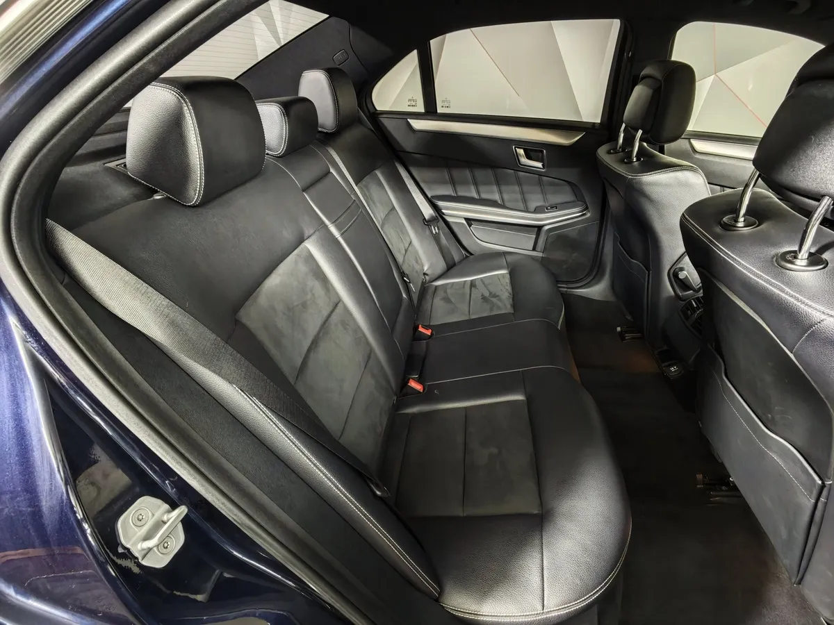 Mercedes-Benz E-Класс E 200 T BlueEfficiency 7G-Tronic Plus (184 л.с.) Синий в АВИЛОН. Слайд №16