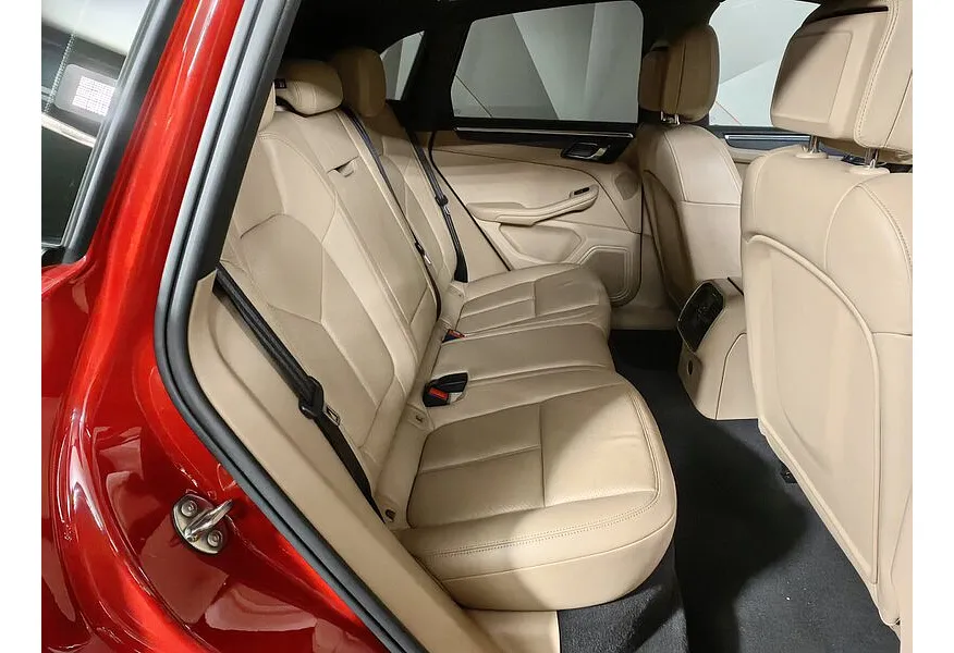 АВИЛОН - Porsche Macan 2.0 PDK AWD (252 л.с.) Красный - slide 8