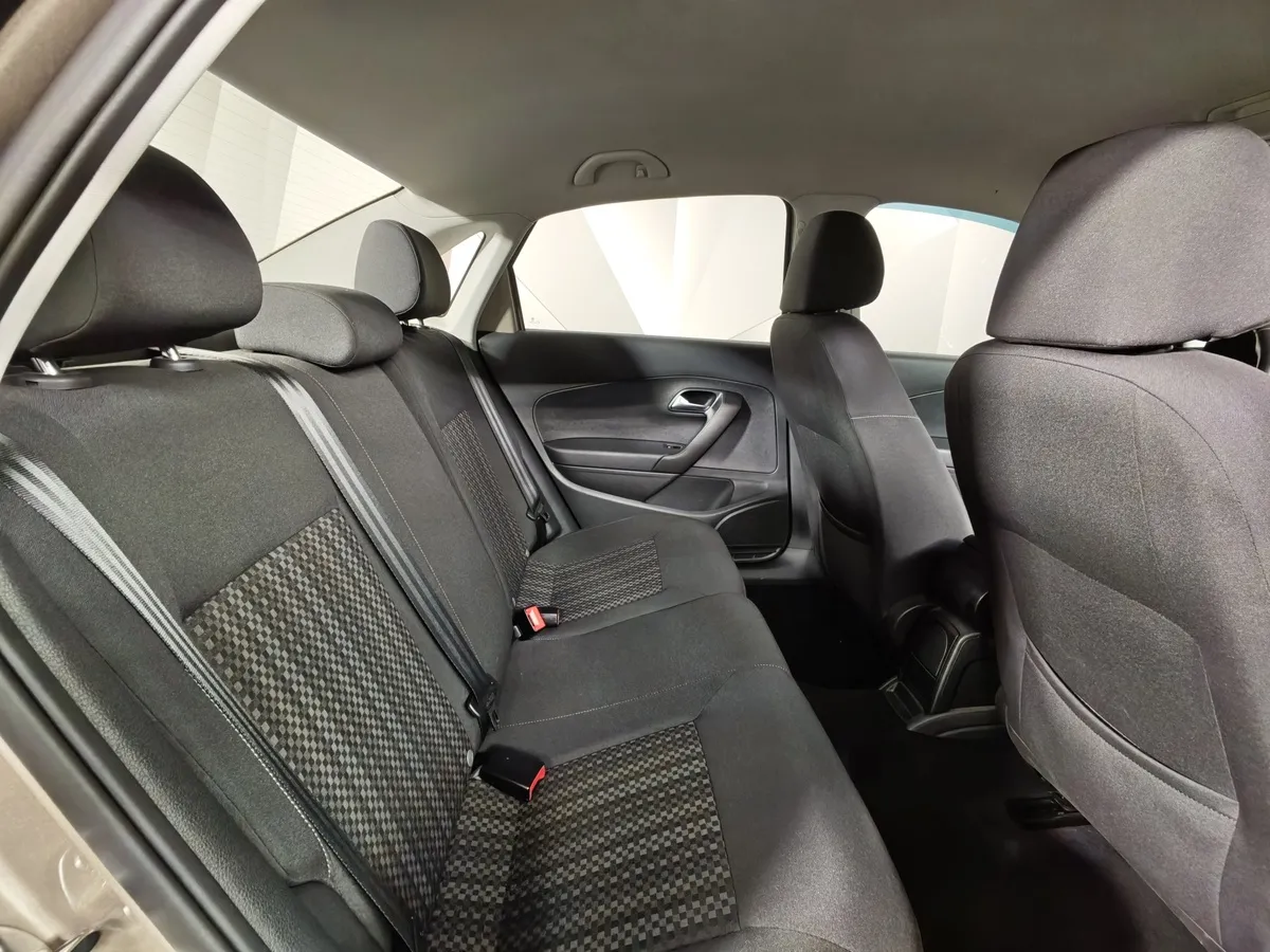 Volkswagen Polo 1.6 MPI AT (110 л.с.) Respect Бежевый в АВИЛОН. Слайд №13
