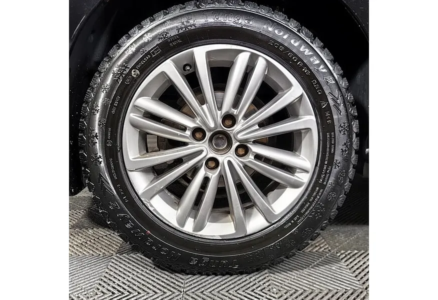 Citroen C4 1.6 VTi AT (120 л.с.) Черный в АВИЛОН. Слайд №9