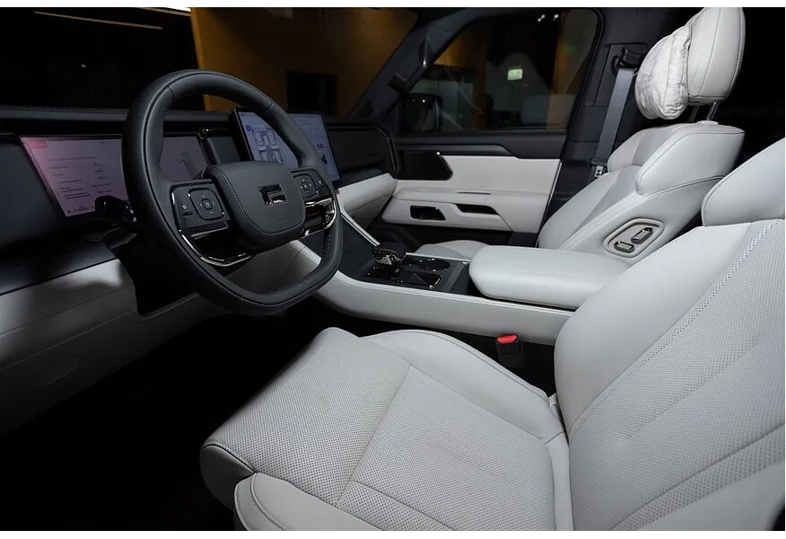 LIVE. Слайд №3