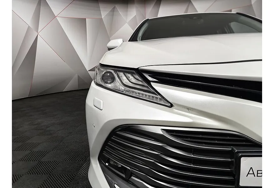 Toyota Camry 2.5 AT (181 л.с.) Белый в АВИЛОН. Слайд №16