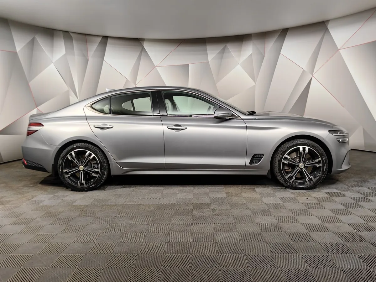 Genesis G70 2.0 T AT AWD (197 л.с.) Elegance + Sport Серый в АВИЛОН. Слайд №6